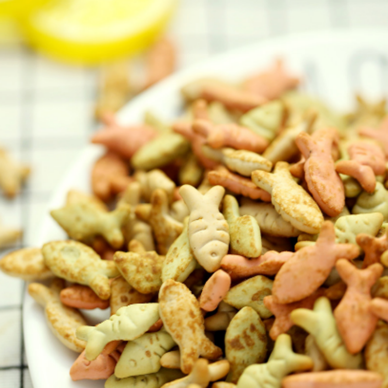 Mint Flavored Nutritious And Calcium Enriched Small Fish Cat Biscuits