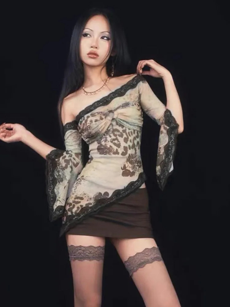 JULISSA MO Elegant Lace Patchwork Print Irregular Skew Collar Long Sleeve T-shirt Tops For Woemn Sexy Fashion Club Cropped Tops 240425