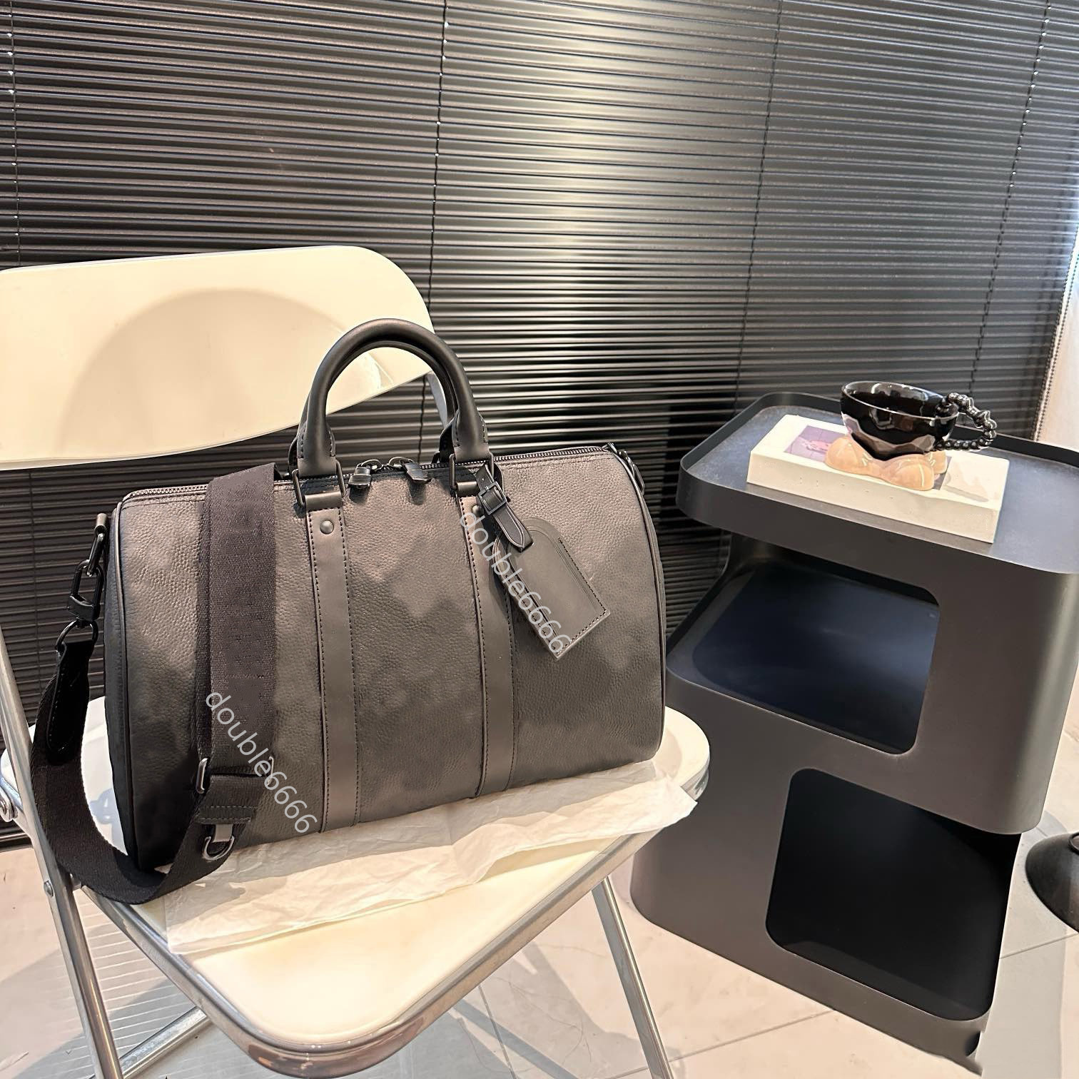 Large capacity Designer Bag Vintage knurling Tote bag men and women Full leather embossed Classic Shoulder Bag Travel bags Duffle bags Crossbody bag Messenger bag