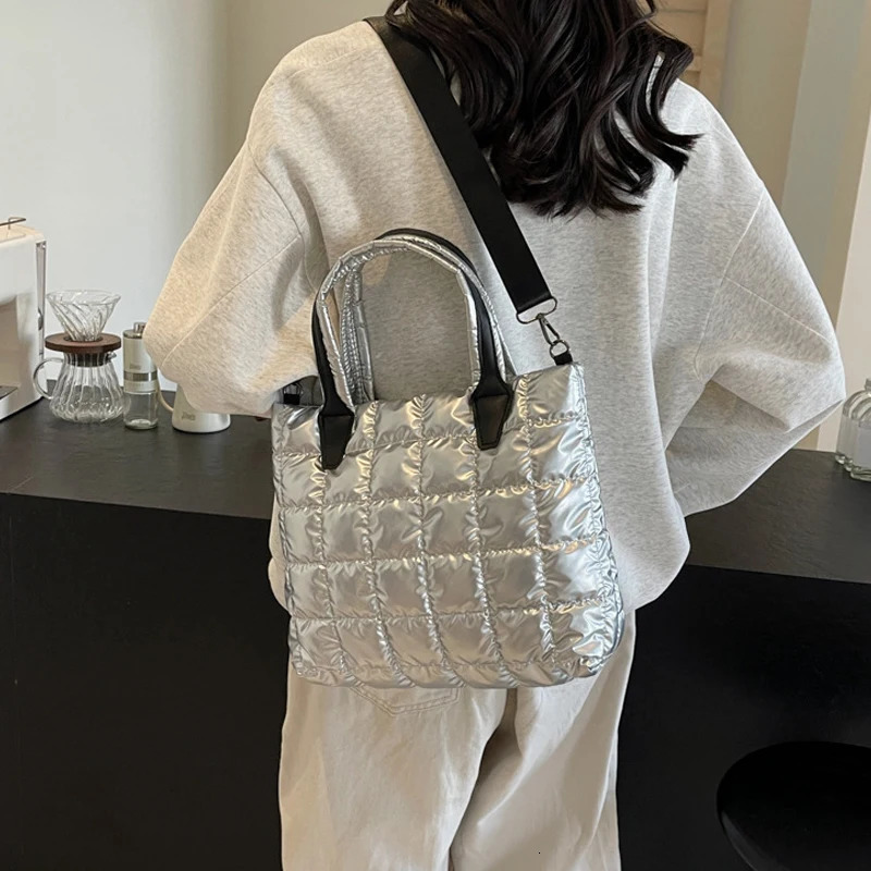 Women Retro Personality Large Capacity Quilted Shoulder Bags Casual Solid Color Handbags Down Cotton Padded Tote Shopping 241125