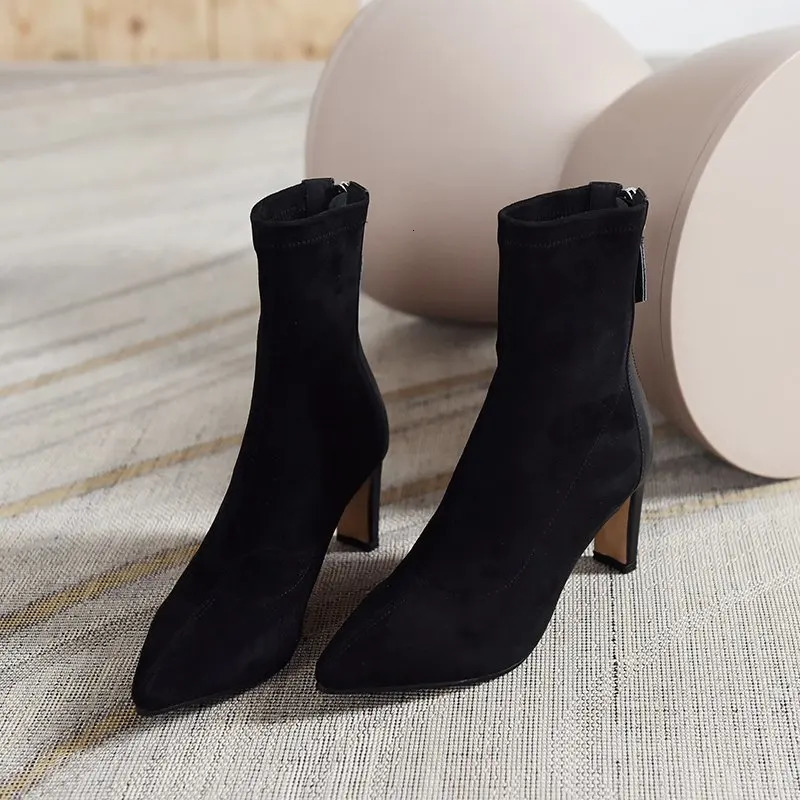 High heeled shoes for women new Korean style autumn and winter mid heel elastic thin boots pointed toe socks boots for women 241126