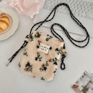 2025S Designer Internet Celebrity Plush Women Rainbow Wave Point Cute Small Pink Single Shoulder Crossbody Shopping Portable Storage Bag