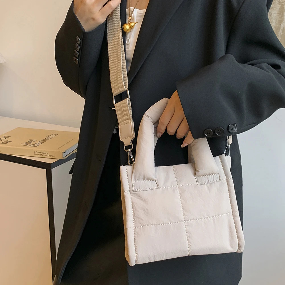 Winter Padded Shoulder Bag for Women Quilted Handbag Purse Casual Tote Clutch Cloud Crossbody Bags Female Trendy Messenger 241125