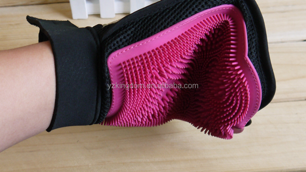 Mesh Cloth Dog Cat Animal Pet Bathing Grooming Washing Mitt With Soft Massage Comb