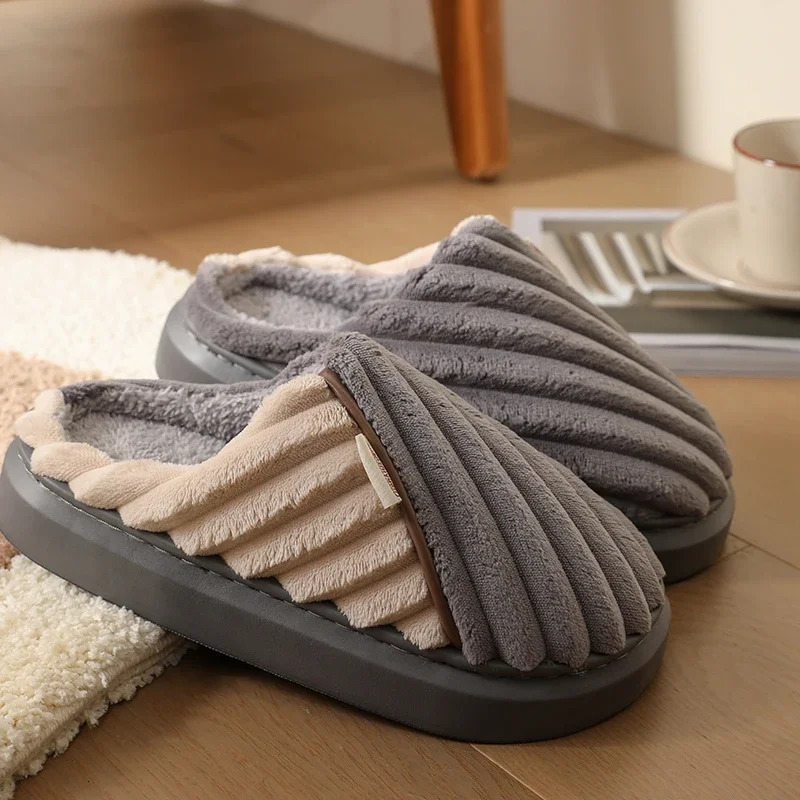 Winter mens warm slippers mens non slip soft shoes comfortable flat shoes indoor bedroom plush slippers oversized cotton shoes 241126
