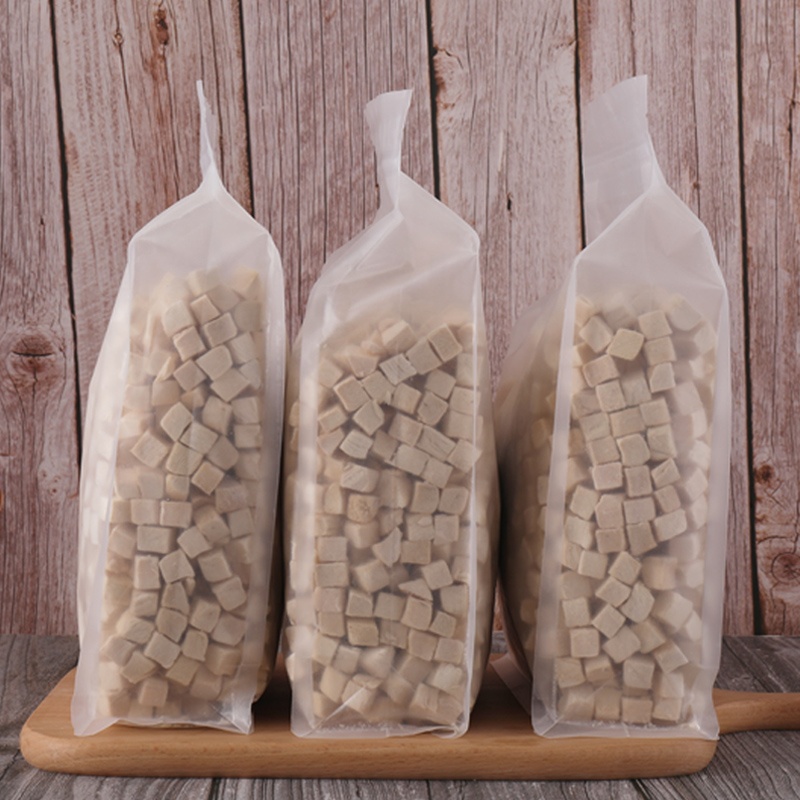 Wholesale of freeze-dried pet snacks Freeze dried chicken Breast Full box bulk cargo freeze-dried cat snacks Dog Treats