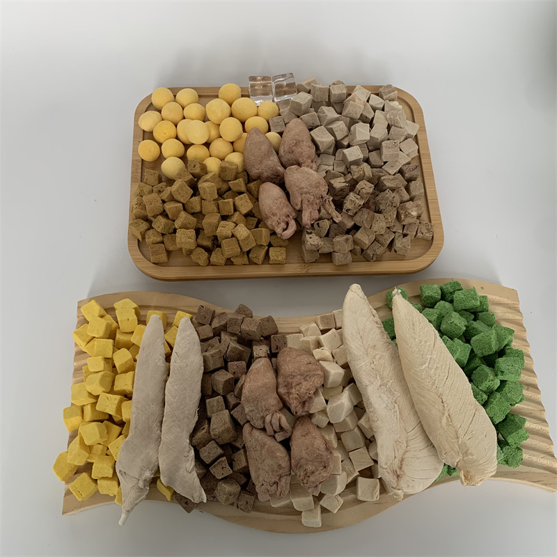 100% Original Natural Cat Treats Freeze-Dried Dehydrated Duck Chicken Salmon Cube Frozen Treats Snacks
