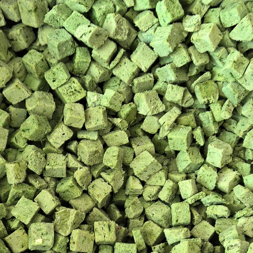 wholesale Freeze Dried Catgrass granule Health Label pet food Freeze dried cat grass granules