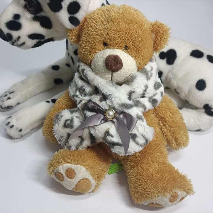 BOKHOUSE Pet Apparel Wholesale Designer Pet Warm Plush Dog Leopard Print Scarf Luxury Neck Warmer Custom Winter for Human Pet