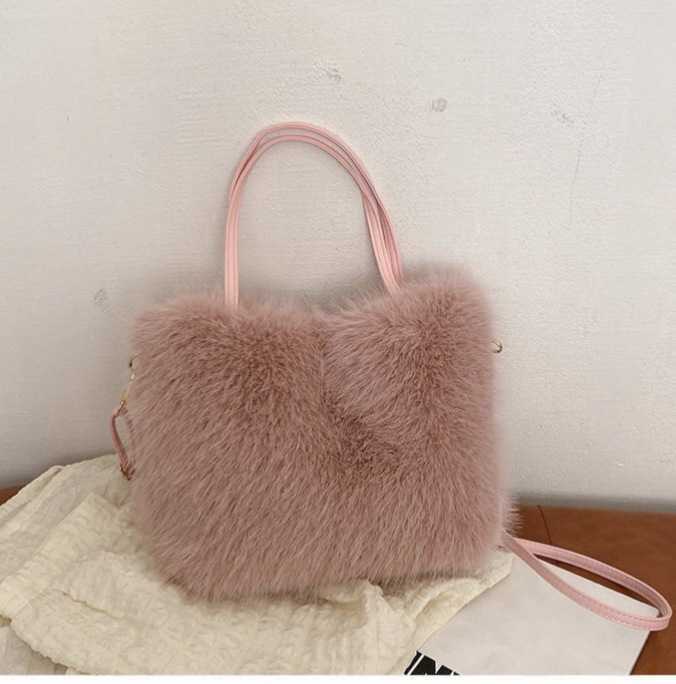 This year's popular new plush handbag 2023 winter new versatile Korean version single shoulder crossbody bag tote bag 241126