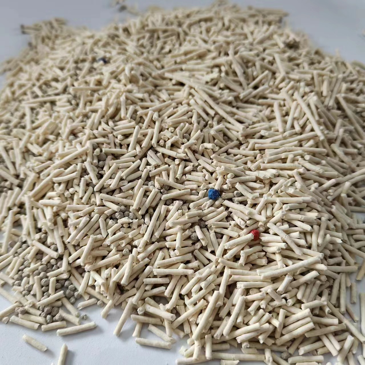 strong odor control less waste convenient cleaning for cat owners made from 100% plant tofu cat litter