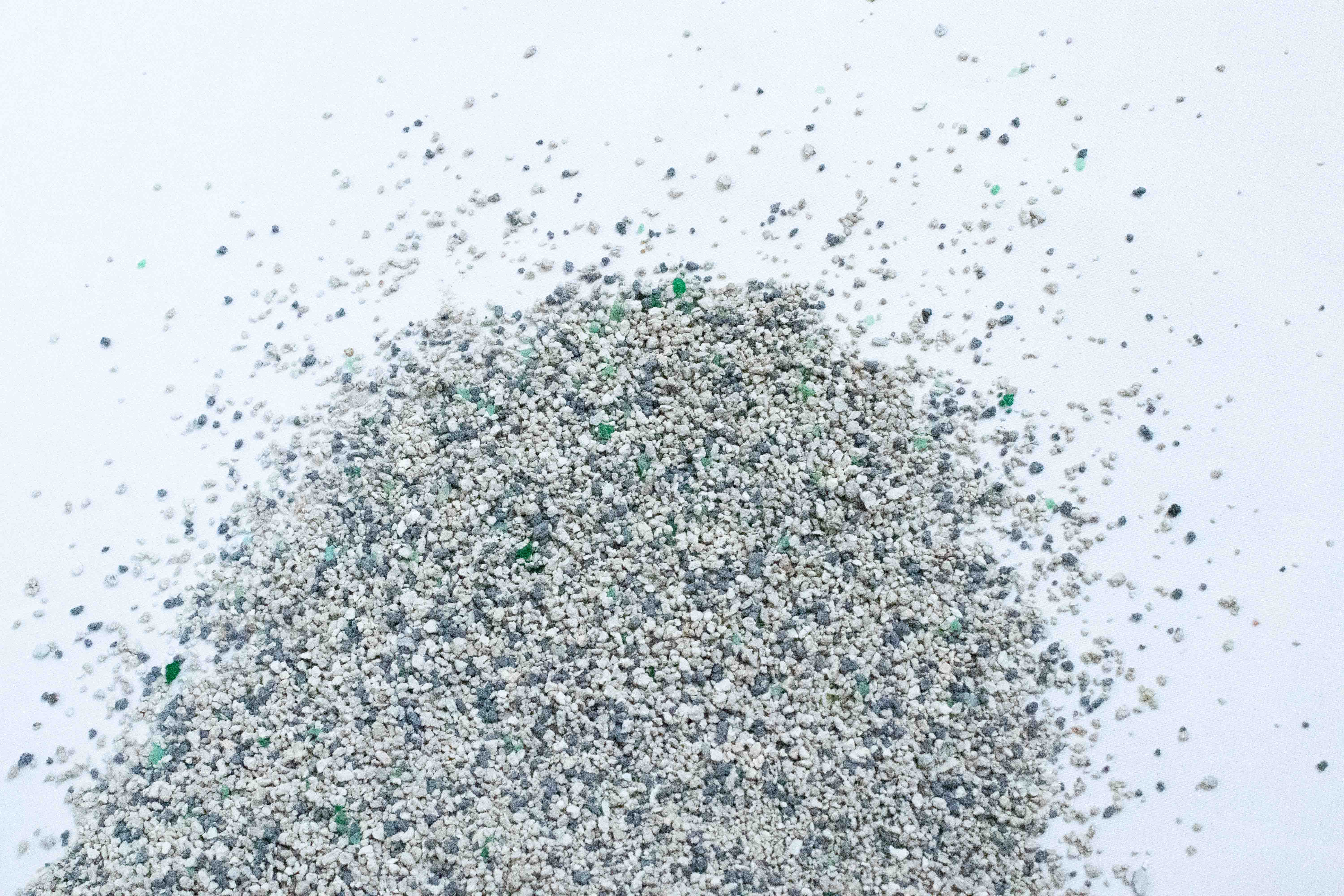 Factory Wholesale Low Dust Kitty Pet Cat Sand Litter Strong Clumping Bentonite Cat Litter
