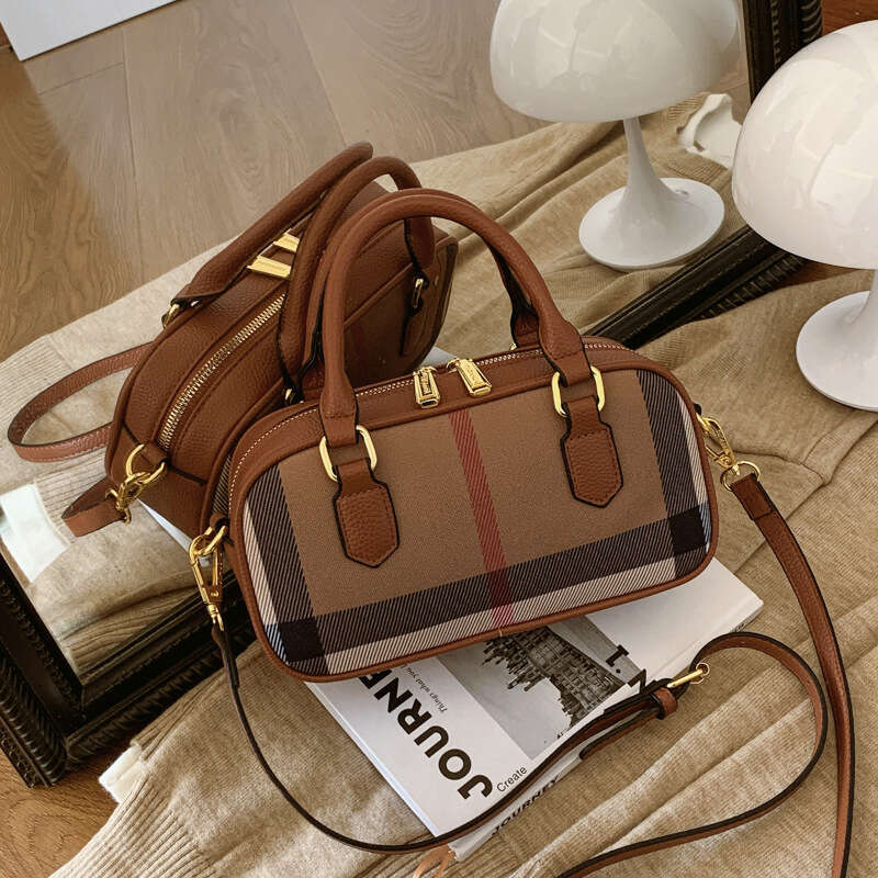 2025 New Checkered Boston Pillow French Exquisite Instagram Handbag Lazy Style Outward Commuter Women's Bag
