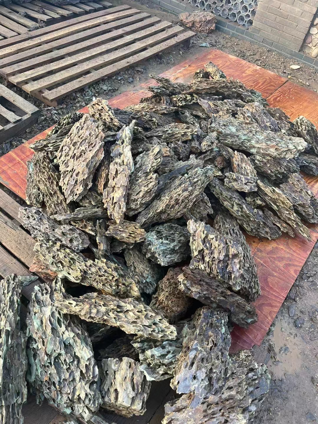 colorful grey and pink color 15-60cm Dragon Rock Aquariums Decoration Aquascaping Stone For Aquarium