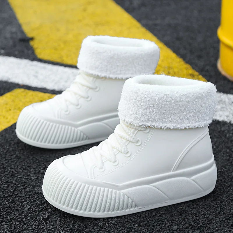 2025 pleated galoshes waterproof rain boots for womens rubber platform shoes 241126