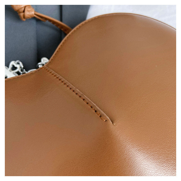 Designer Internet Famous Love Small Summer Versatile Stylish Women Crossbody Bags Commuting High-end Sense Niche Shoulder Bags
