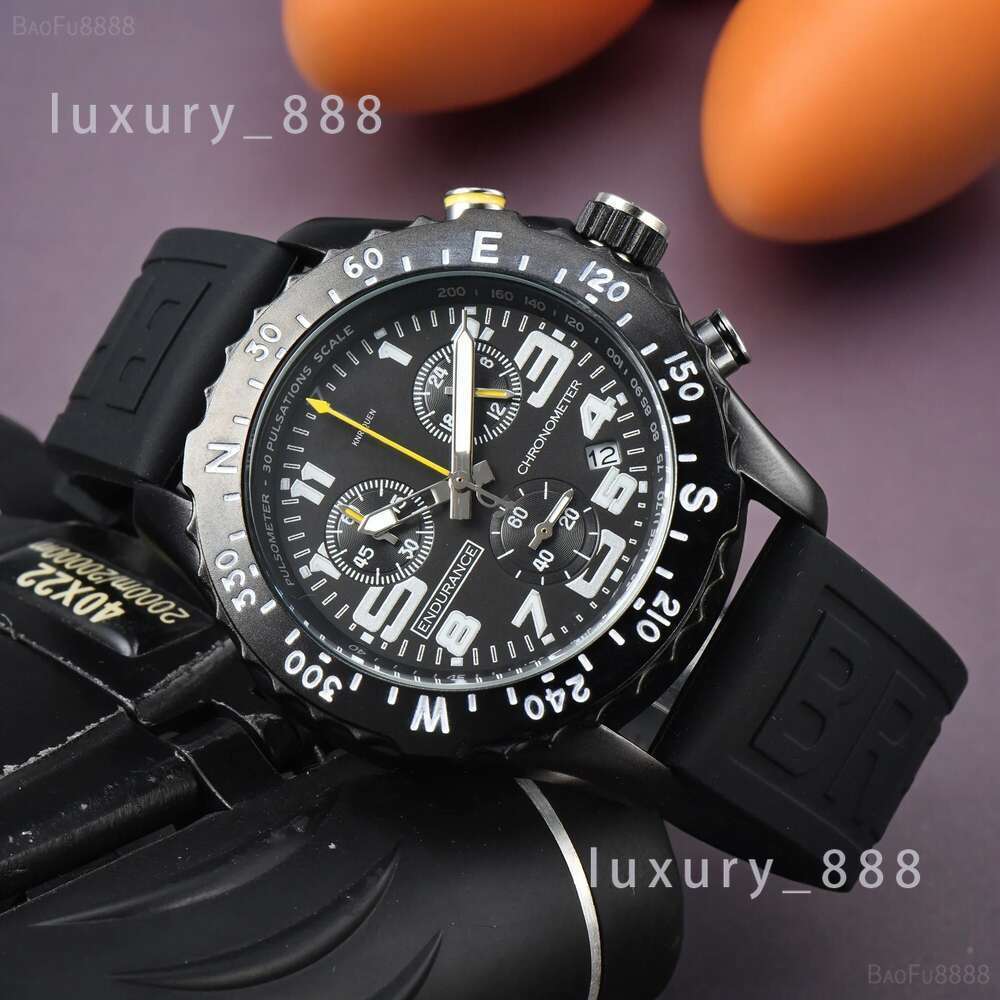 Top Sale Sport Watch For Men Quartz Luxury Wristwatch Multifinection Automatic Date Date Rubber STRAP HOT VENTE MOLONNES MALLES MALON