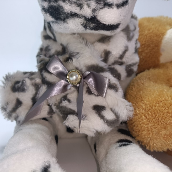 BOKHOUSE Pet Apparel Wholesale Designer Pet Warm Plush Dog Leopard Print Scarf Luxury Neck Warmer Custom Winter for Human Pet