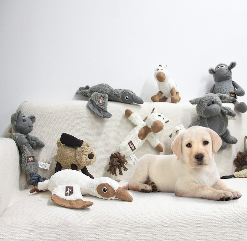 Wholesale custom trending luxury silicone rubber nylon plush indestructible squeak chew accessories product cat dog toys for pet
