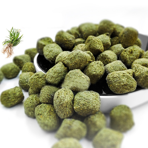 High Quality Freeze dried cat grass pellets cat snack chicken small particles kitties cat hairballs removal wholesale