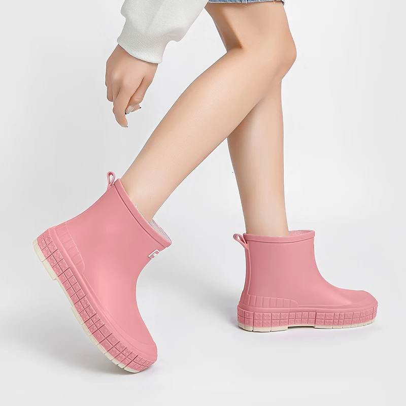 Parzival Womens Rain Shoes Waterproof Rubber Boots Womens Casual Anti slip Apartment Rain Boots Womens Insulated Garden Galoshes 241126