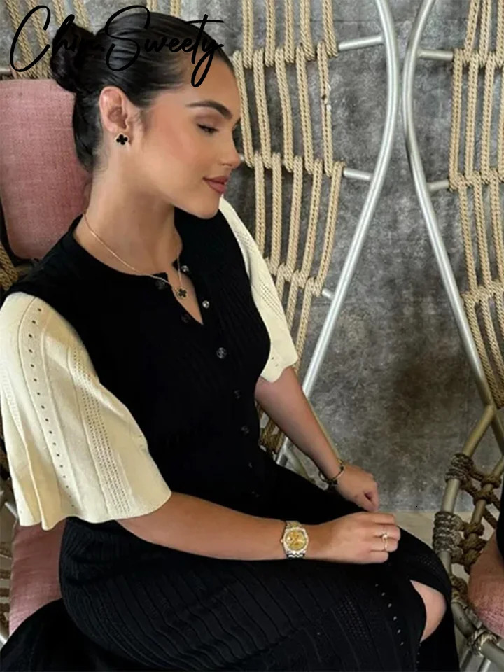 Elegant Knitted Ribbed Long Dress Women Slim Wave Oneck Short Sleeve Hip Package Dresses Female Summer Lady Robe 241112
