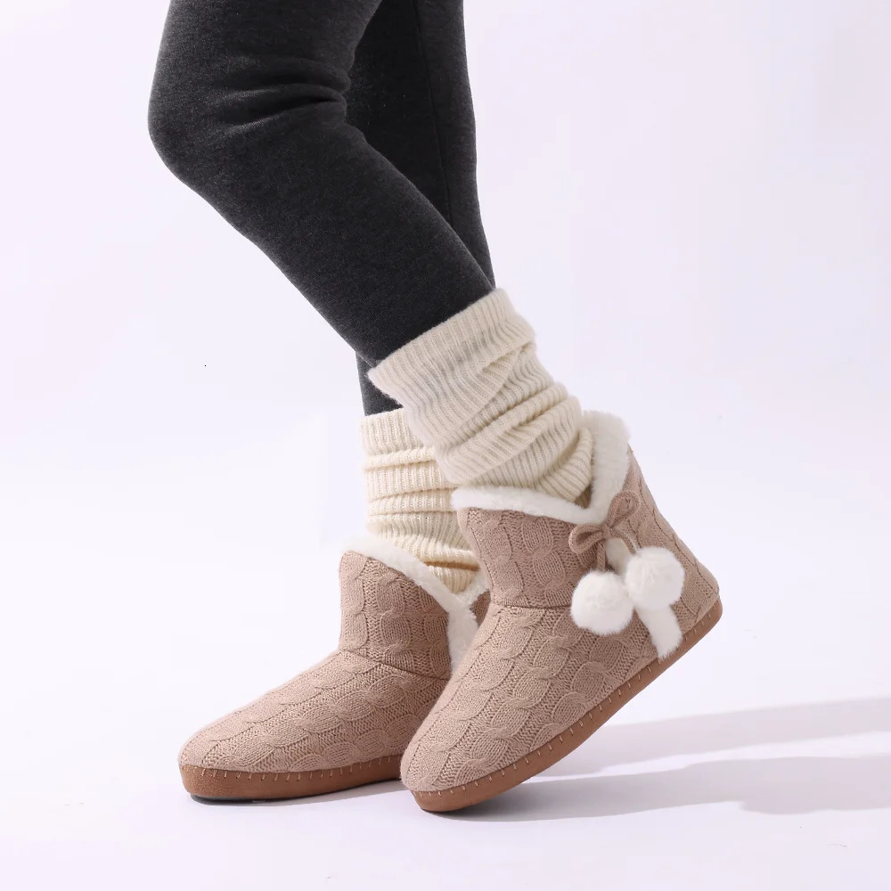 Comwarm Women Fluffy Snow Boots 2024 Knit Fuzzy Outdoor Flat Cotton Shoes Winter Fur Ankle Boots Plush Women House Slippers 241126
