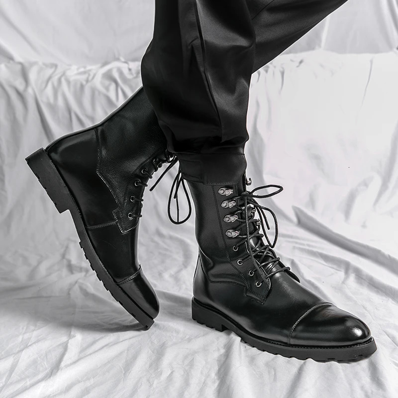 Men Lace Up High-top Boots Fashionable Outdoor Black Combat Boots 241114