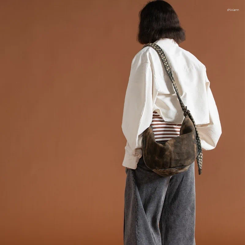 Totes Niche Design Original Retro Washed Bag Hand-woven Shoulder Strap Spliced Cowhide One-shoulder Cross-body Tote For Women zhanyishengli