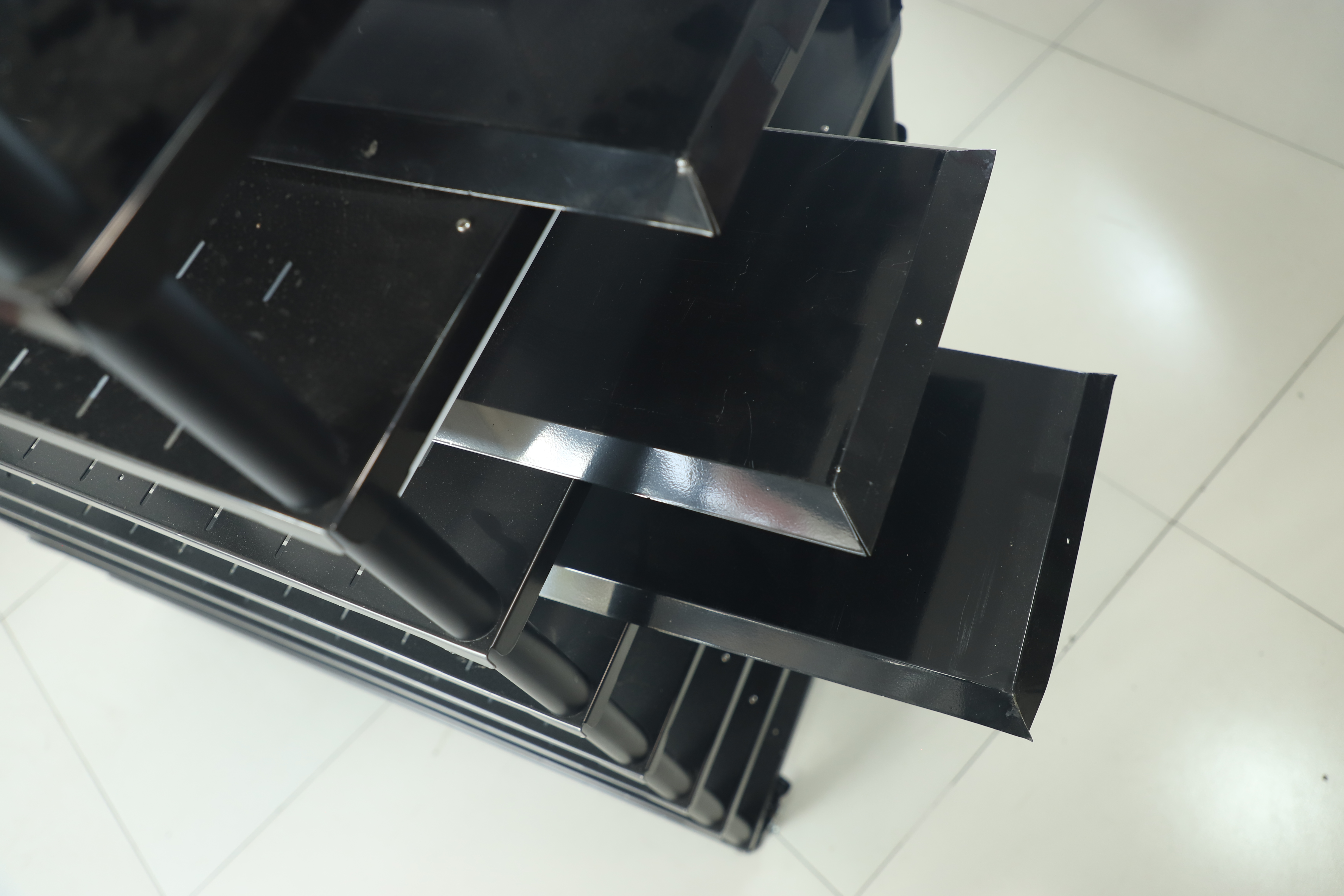 Metal Reptile Cage Tank Snake PVC Display Case Breathable Hide Snake Rack System Enclosure Supplies Terrarum Tubs Feeding Animal