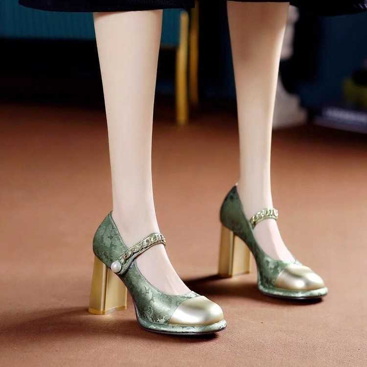 Shallow mouth coarse single order shoes for women the spring of new Chinese color blocked womens shoes one piece Mary Jane square toe high heeled shoe