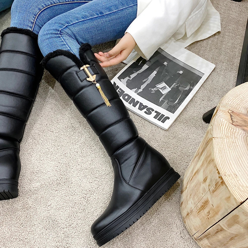 Big Size Winter Warm Plush Knee High Boots Women Comfy Flat Heel Snow Boots Ladies Fashion Thigh High Platform Waterproof Boot 241126