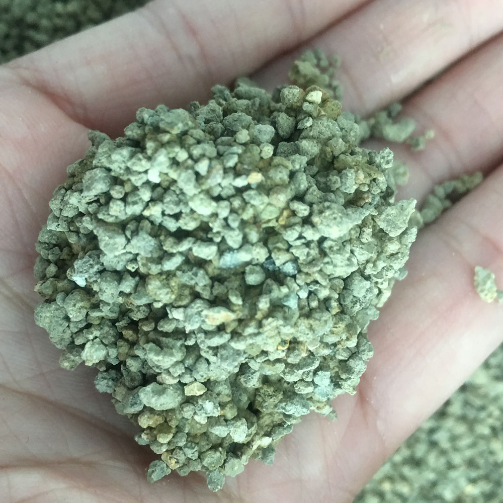 High quality high efficiency perfuming device cat litter bentonite clumping ball type bentonite cat litter