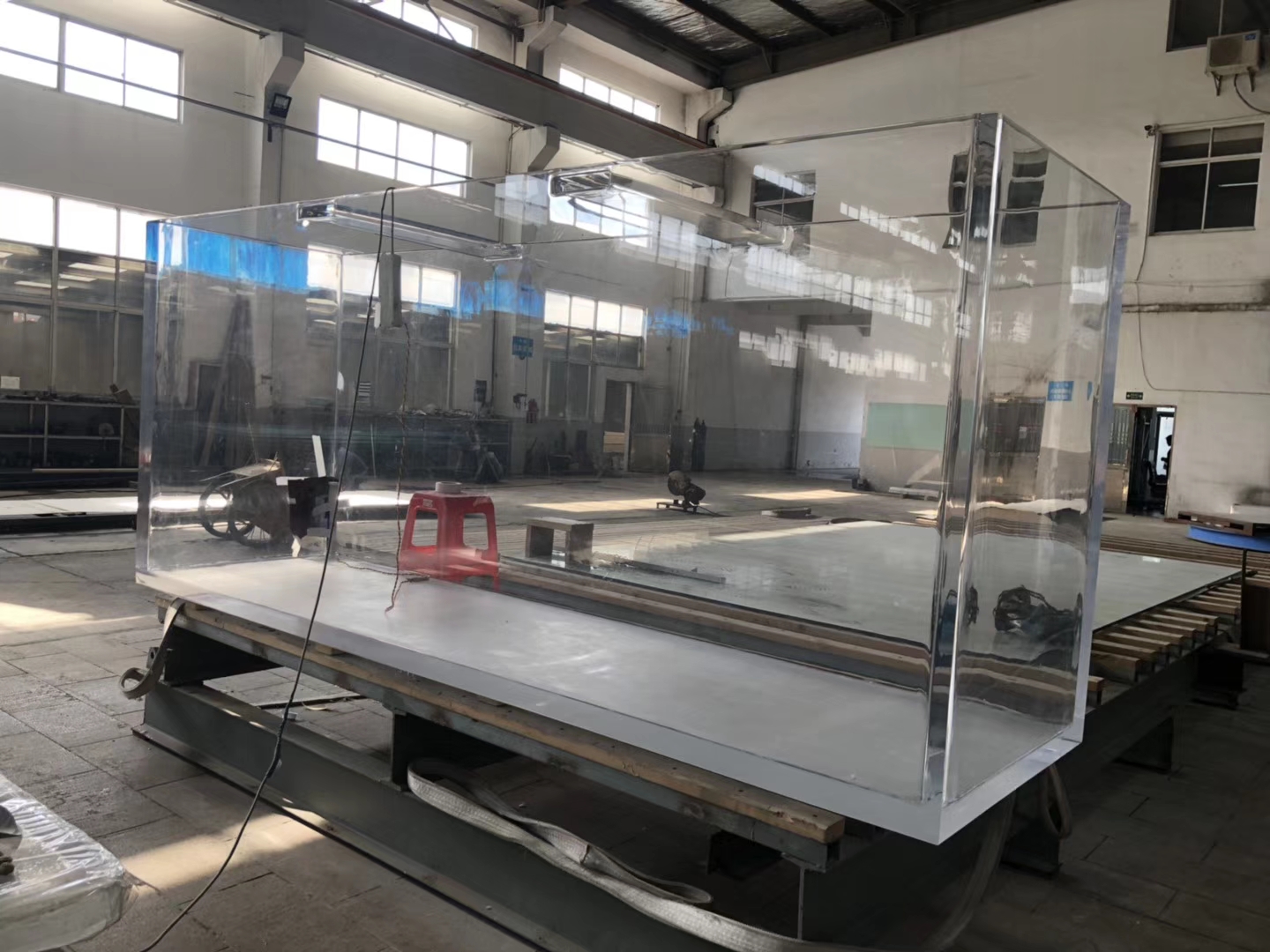Hot Sale Large Acrylic Plexiglass Round Acrylic Aquarium Fish Tank For Aquarium Hotel Restaurant
