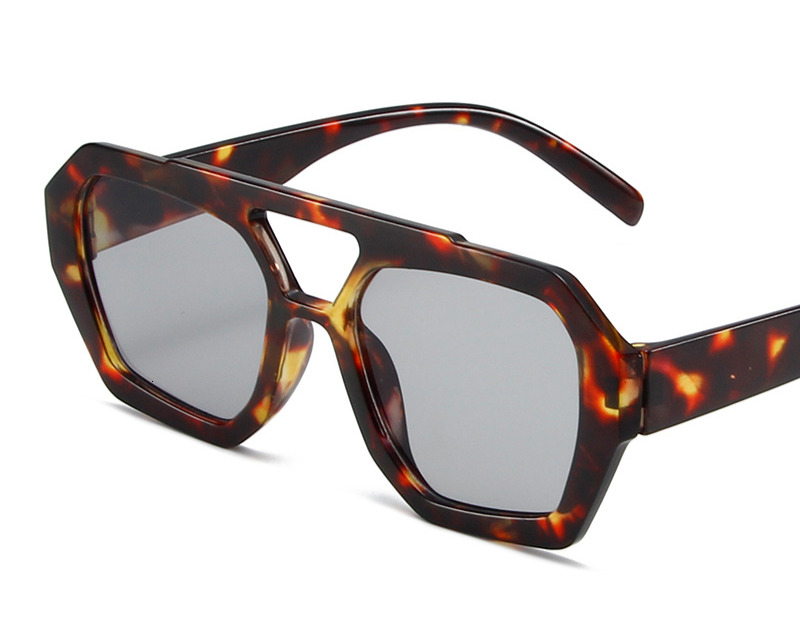 Men's and women's trends leopard print sunglasses Square fashion all-in-one sunglasses Daily commute minimalist glasses