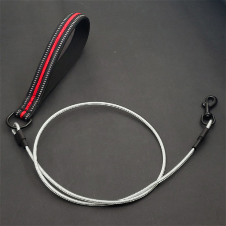 Comfortable Reflective Soft Padded Handle Chain Dog Leash Anti Chew Proof Metal Pet Leash for Medium Large Dogs