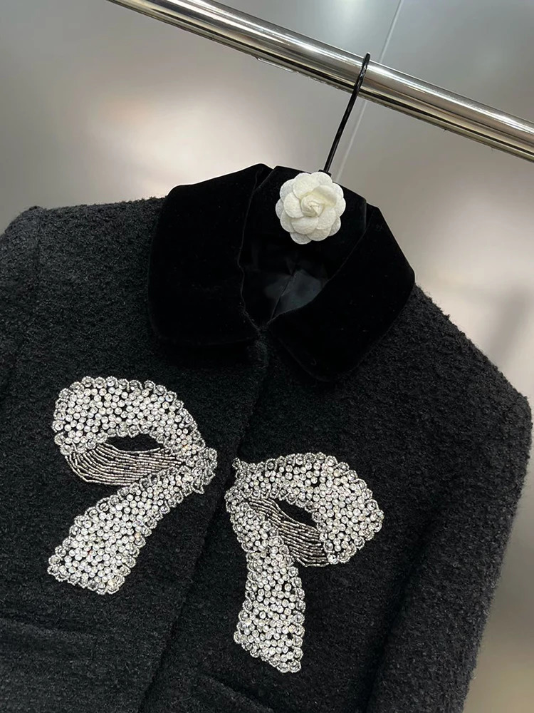 High Streets latest autumn and winter fashion er womens velvet lapel long sleeved diamond stud bow tweed jacket 241125
