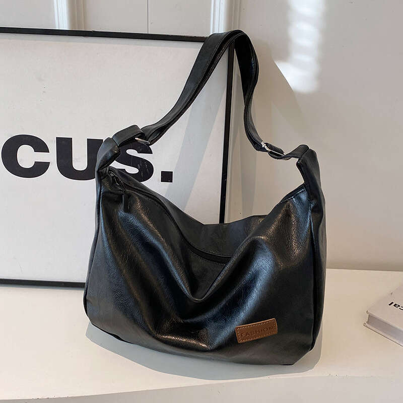 Small niche large capacity 2024 autumn and winter new dumpling Forest series versatile crossbody Commuter shoulder bag