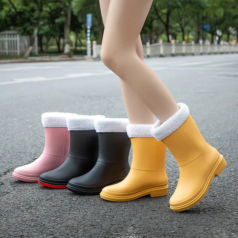 Womens rubber shoes fashionable small leg boots comfortable waterproof Galoshes womens work garden rubber boots discount 241126