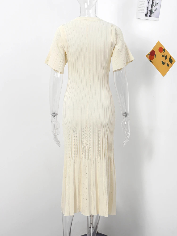 Elegant ribbed knitted long dress for women ultra-thin short sleeved single chest Hip packaging dress Autumn Commuting Knitted Dress 241125