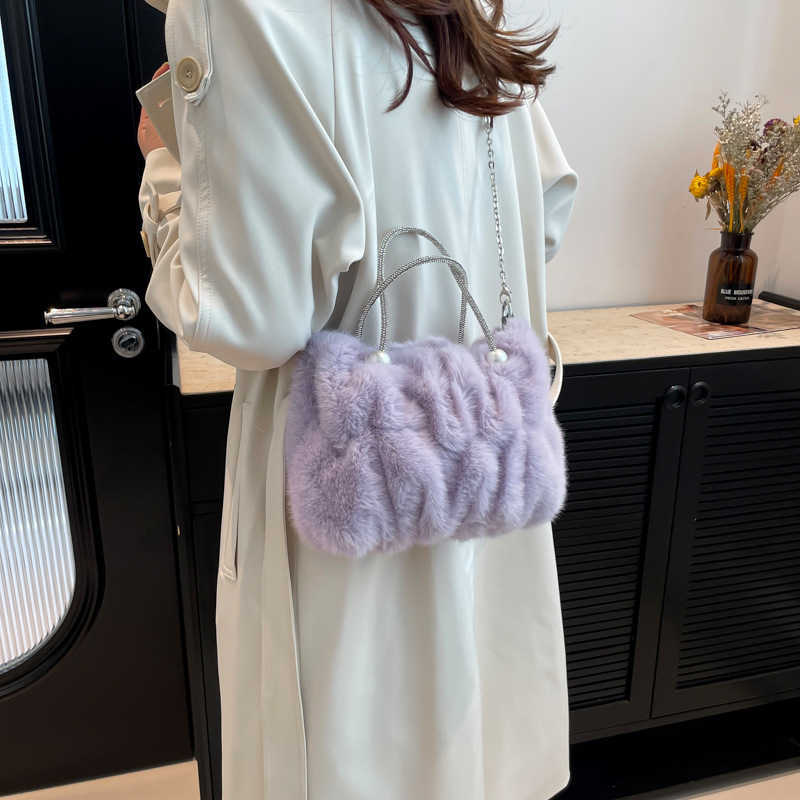 Bag Girl 2024 Winter New Fairy Hairy Bag Folded Cloud Bag Hairy Handheld Small Bag Crossbody Bag 241126