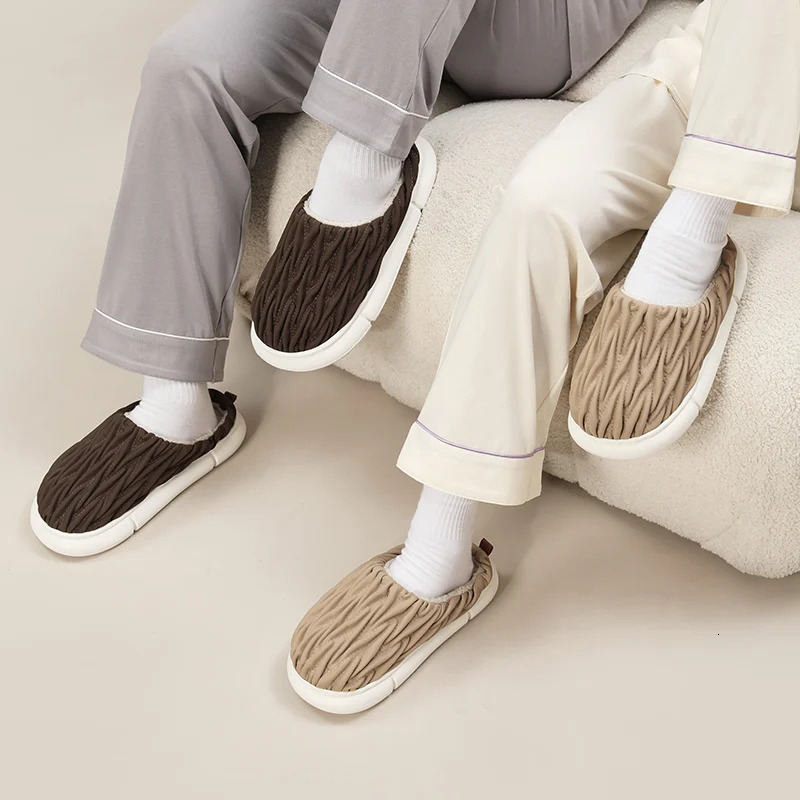 UTUNE Mens High Quality PU Quilted Sliding Block with Antibacterial Cotton Lining Comfortable Durable Non slip Sole 241126