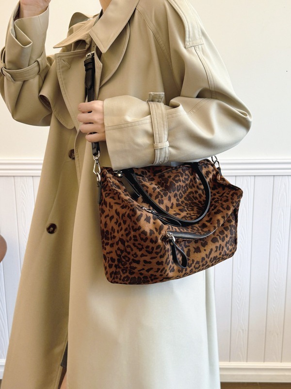 Leopard Print For Women, Large Capacity New Autumn Winter Versatile Crossbody Bag, Casual And Popular Commuting Bag Designer Bags Handbags Women