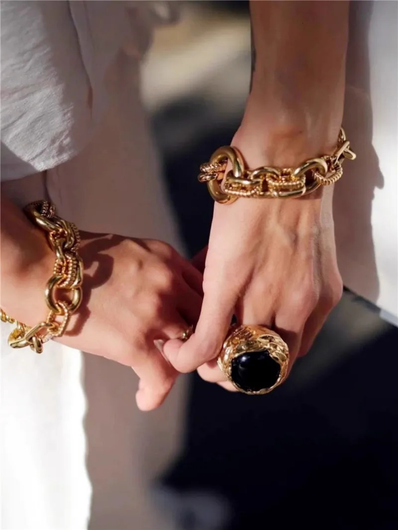 Retro Agate Natural Stone Crystal Ring Gold Color Metal Open for Women Brass Jewelry Light European And American 241126