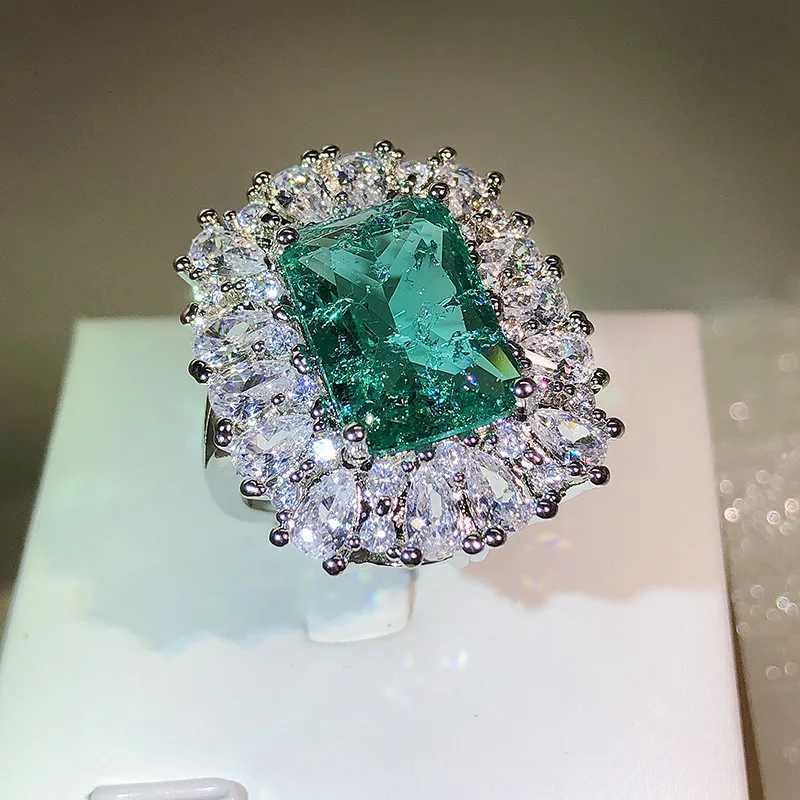 2022 NEW Delicate Super Flash Emerald Paraiba Couple Ring For Women Vintage Full Diamond Wedding Engagement Party Gift JewelryXJ241127