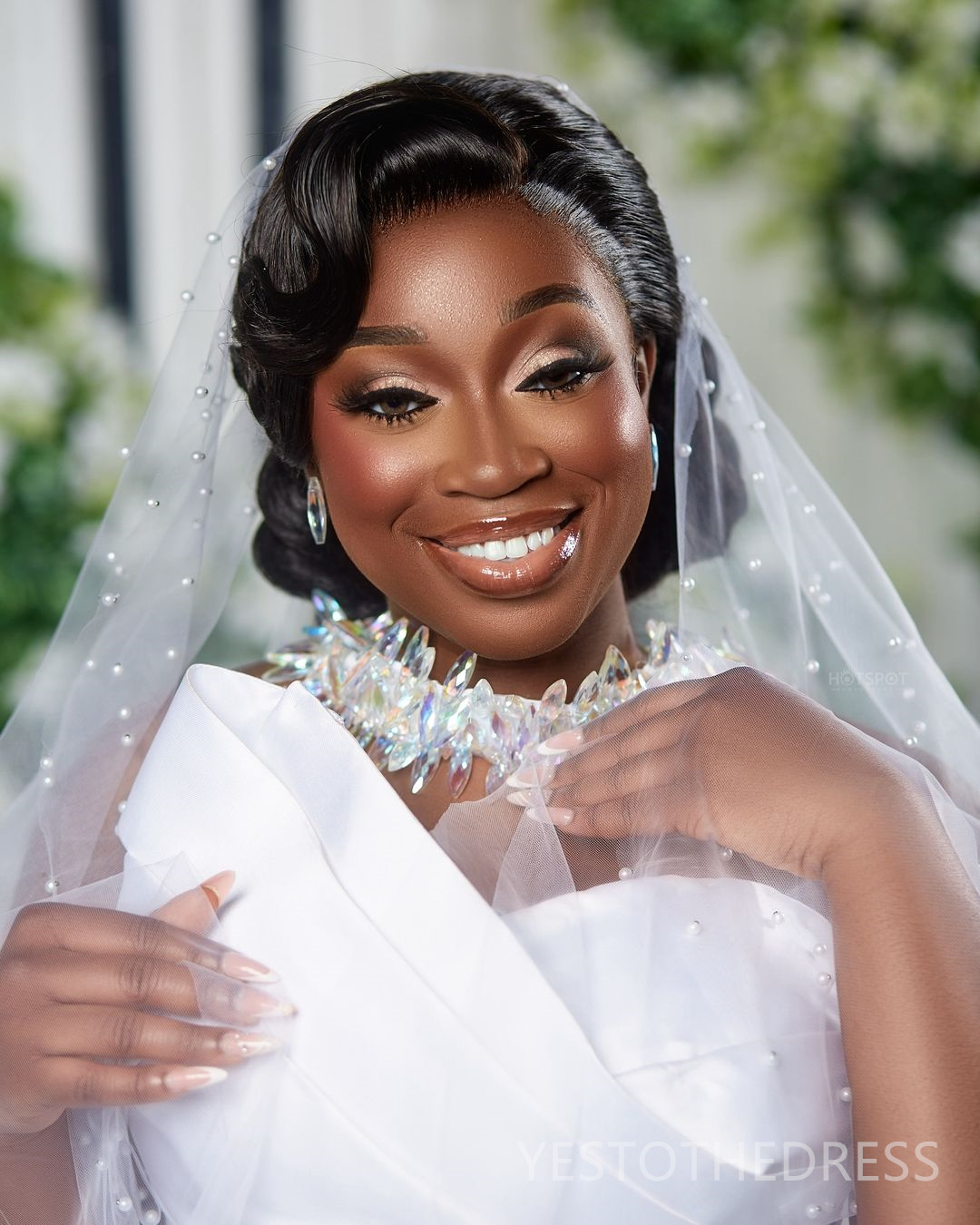 2025 African Wedding Dress Bridal Gowns Plus Size Mermaid Wedding Gowns Crystals Neck Pearls Beaded Lace Gowns For Nigeria Black Women Marriage D431