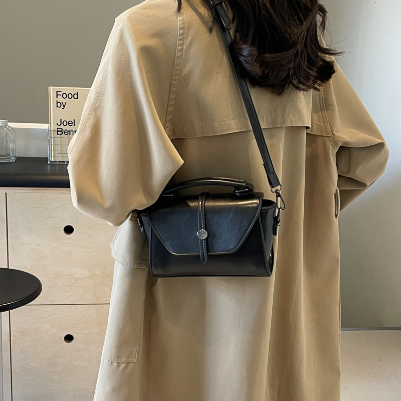 Elegant Texture New Women's Popular Fashion Crossbody Handbag Small Square Bag Designer Bags Handbags Women