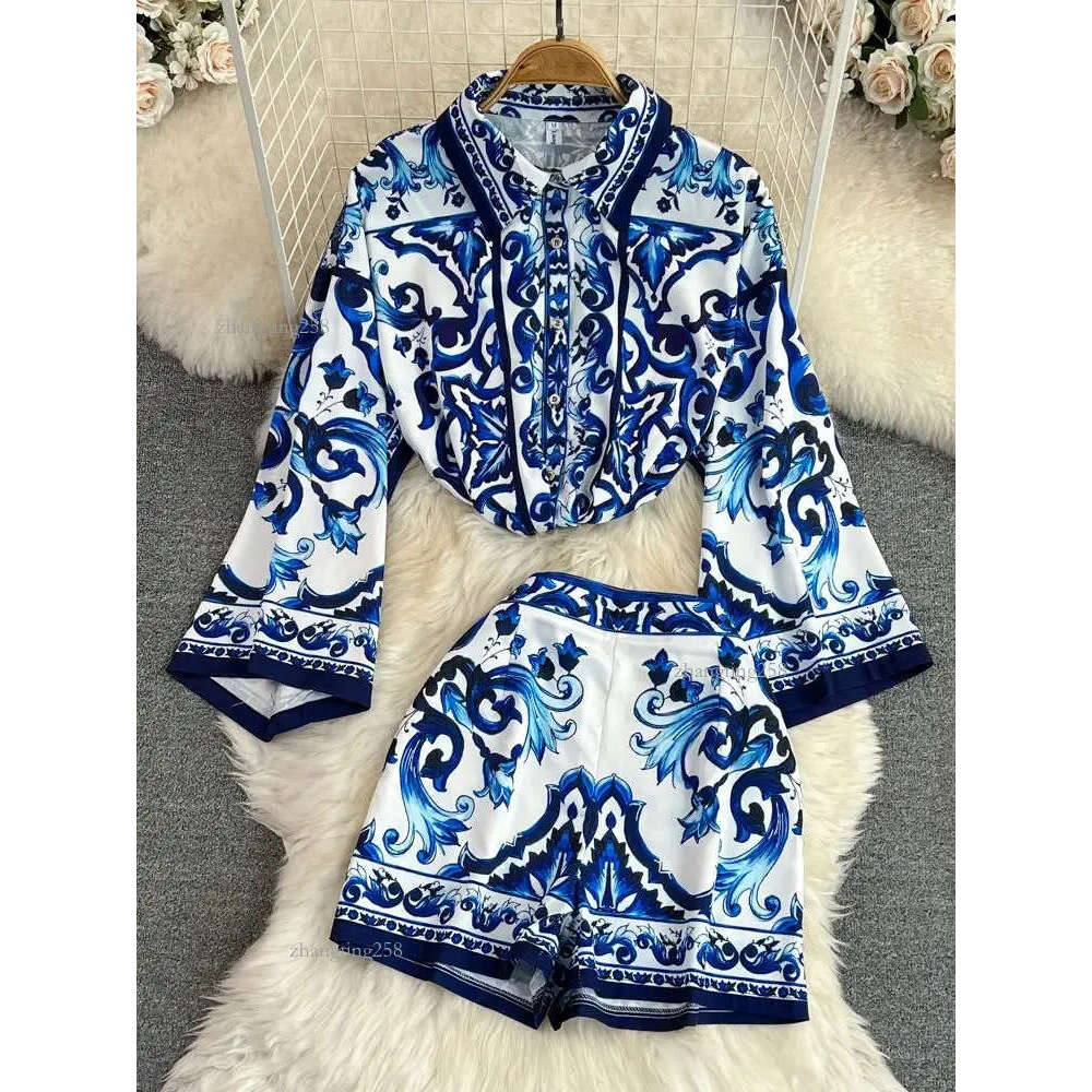Summer Holidays Blue And White Porcelain Two Piece Suit Women Flare Sleeve Loose Shirt Top Flower Printed Pocket Shorts Sets 240325