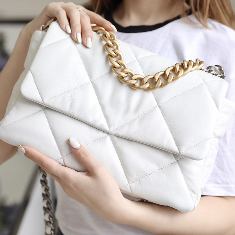 Designer Women's Flap Bag - Large 30cm Lambskin Shoulder Handbag Luxurious Chain bag With Box C010