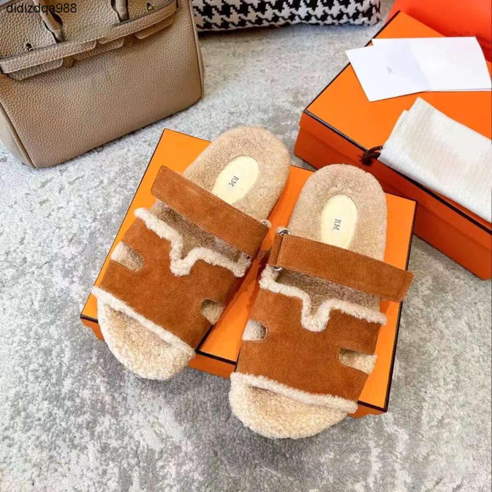 Womens gift Sandals luxurys Designer Winter warm fluffy Slippers fuzzy sandale classic teddy bear Slipper flat slides tazz Casual Shoe Sliders Size 35-43